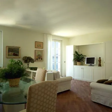 Appartement Sleeps 5 Pool Meina