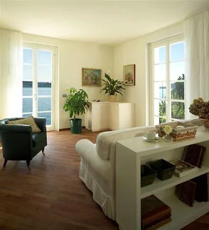 Appartement Sleeps 5 Pool